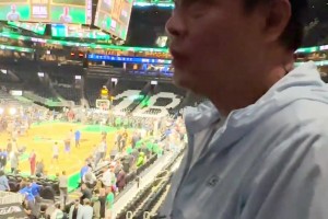 范志毅在NBA总决赛聊国足：放开手去打吧，你顾忌不了什么